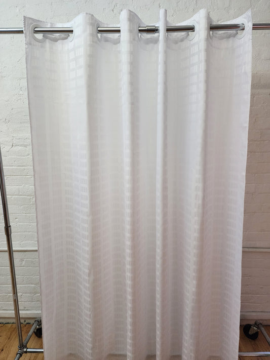 OTRT Litchfield White 71x92" Shower Curtain